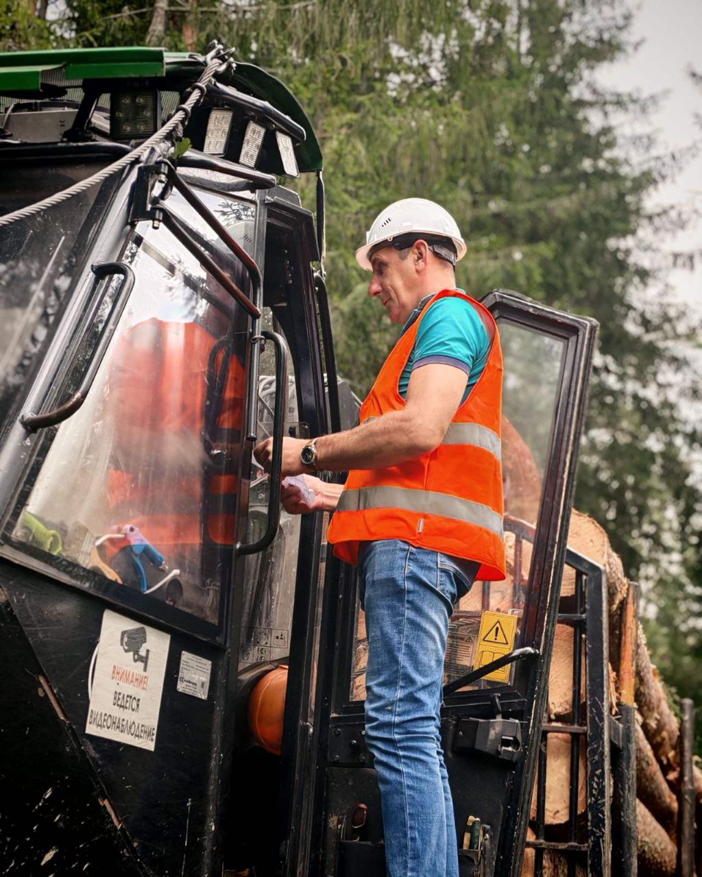 Неделя качества, охраны труда и нулевого травматизма в Ушачском лесхозе: работаем ответственно!